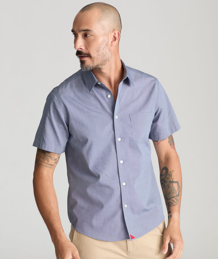 Model is wearing UNTUCKit Petrus in Blue.